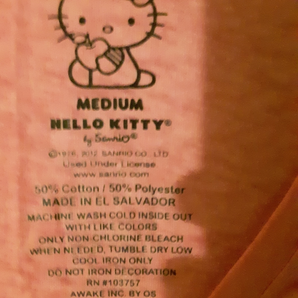 Hello Kitty Shirt - Picture 3 of 3